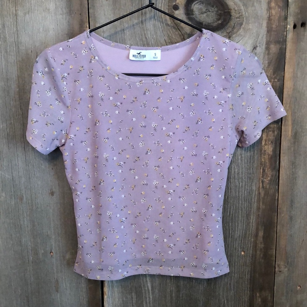 Hollister Floral Top in Lavender Purple Size Small